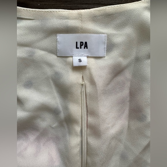 Revolve LPA Tracy crop top white, polka dot, floral - Picture 7 of 8